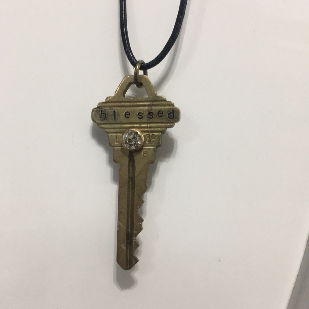 Long key necklace